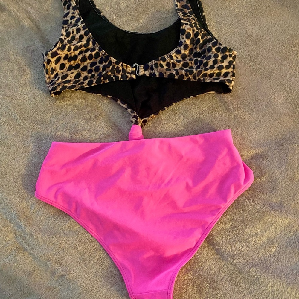 Pink Lily Black and Pink Bikini with Leopard Trim - Picture 2 of 3
